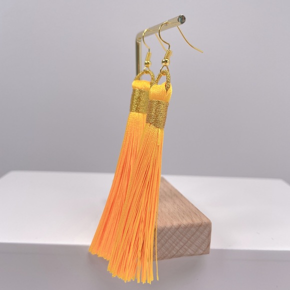 Golden Yellow Gold Silk Tassel Earrings - Picture 4 of 8